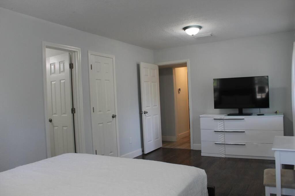 ☆The Oasis In Murray Hill☆ -Sleeps 8- Wifi- Cozy Jacksonville Exterior photo